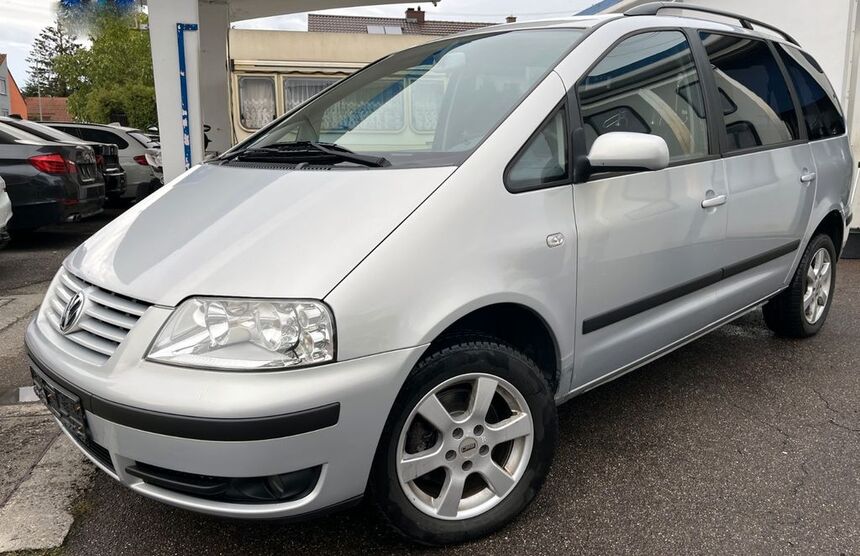 VW Sharan 198.000 km 4.400 € Augsburg 86163