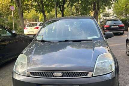 Ford Fiesta 181.414 km 250 € Düsseldorf 40227