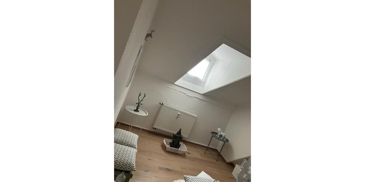 Dachgeschoßwohnung Wiesbaden Südost - 1 Zimmer, 45 m&sup2;, 760&euro; | Angebot:25964084