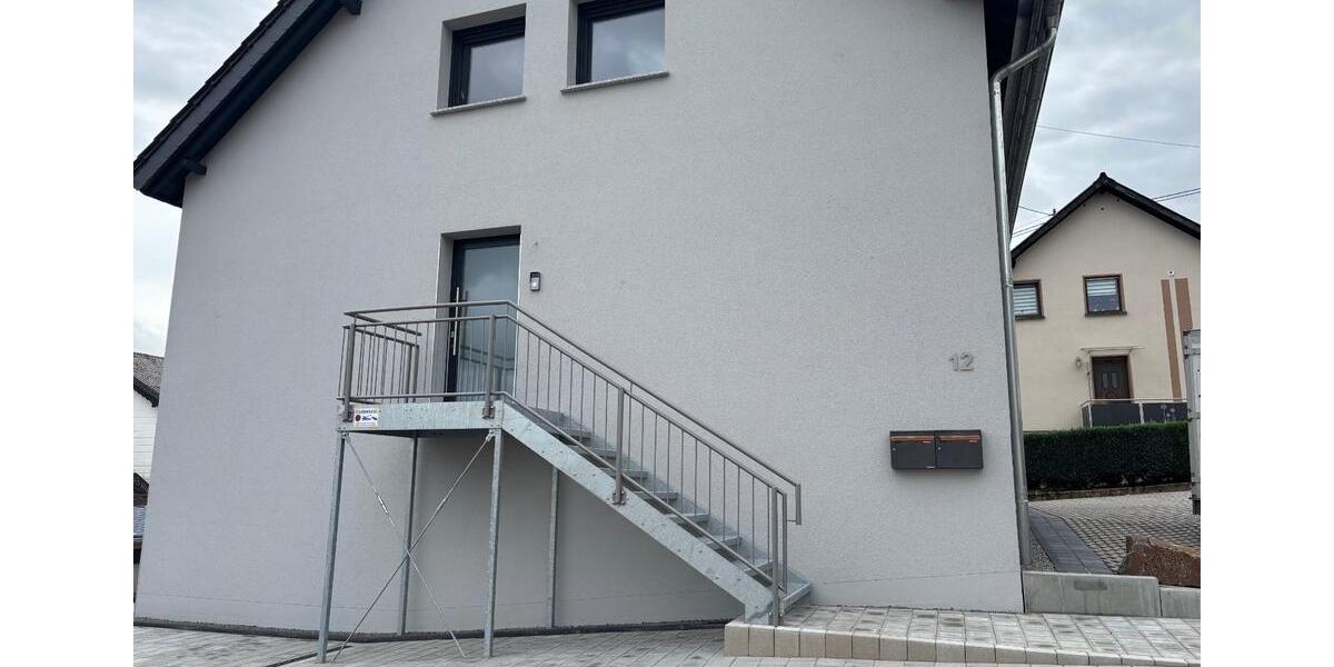 Etagenwohnung Eppelborn - 2 Zimmer, 65 m&sup2;, 650&euro; | Angebot:25480220