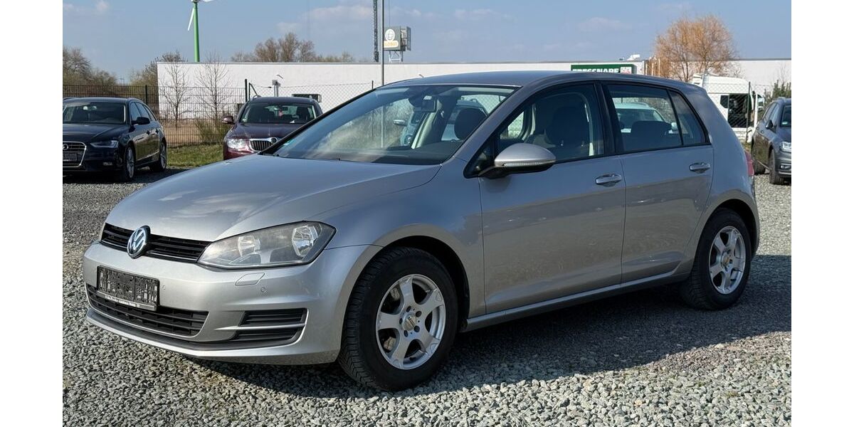 VW Golf 158.454 km 7.997 &euro; Hermsdorf/Schleifreisen 07629