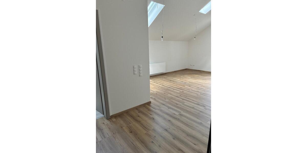 Doppelhaushälfte Kumhausen - 5 Zimmer, 165 m&sup2;, 1.900&euro; | Angebot:26162310
