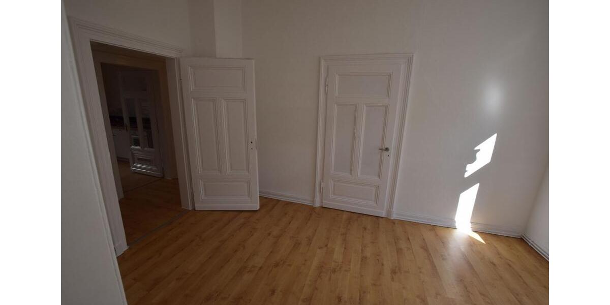 Etagenwohnung Wuppertal Elberfeld - 4 Zimmer, 85 m&sup2;, 780&euro; | Angebot:24944886