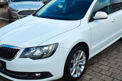 Skoda Superb 142.198 km 12.850 &euro; Radeberg 01454