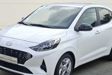 Hyundai i10 19.312 km 13.460 &euro; Hamburg 22419