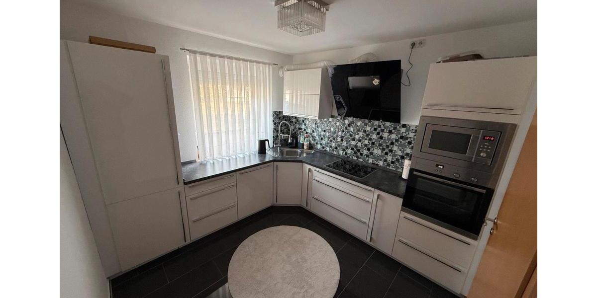 Erdgeschoßwohnung Halle - 3 Zimmer, 74 m&sup2;, 199.500&euro; | Angebot:24839316