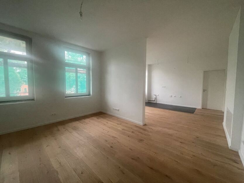 Großzügig Wohnen in hochwertig sanierter Etage im Zentrum von FalkensteinV. 5 zimmer