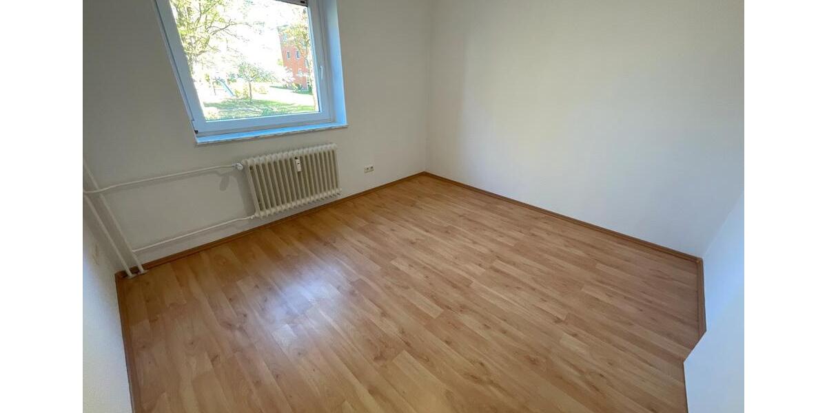 Etagenwohnung Brunsbüttel - 3 Zimmer, 77 m&sup2;, 539&euro; | Angebot:26365507