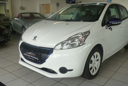 Peugeot 208 90.000 km 7.299 &euro; Rheinberg 47495
