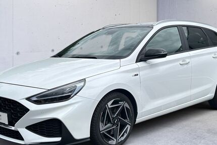 Hyundai i30 16.999 km 24.970 € Waldshut-Tiengen 79761