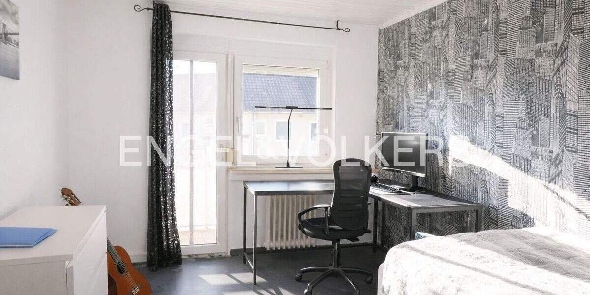 Etagenwohnung Tübingen Innenstadt - 4 Zimmer, 94 m&sup2;, 450.000&euro; | Angebot:25896068