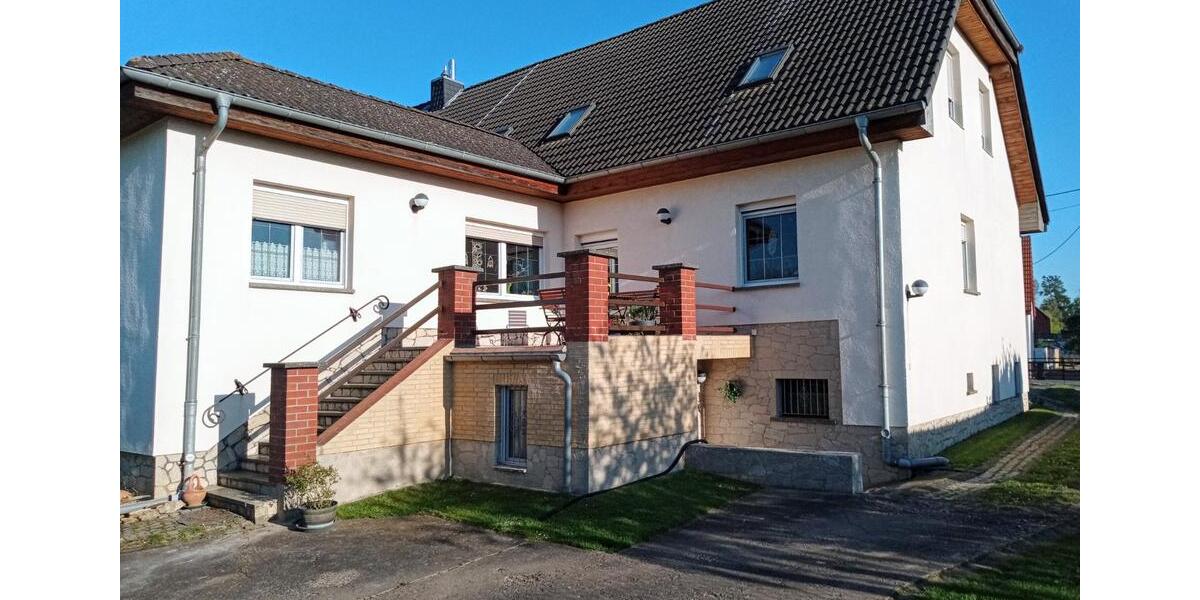 Haus in Eisdorf, 290m², Platz für wohnen, Sport, Hobby und Beruf 8 zimmer