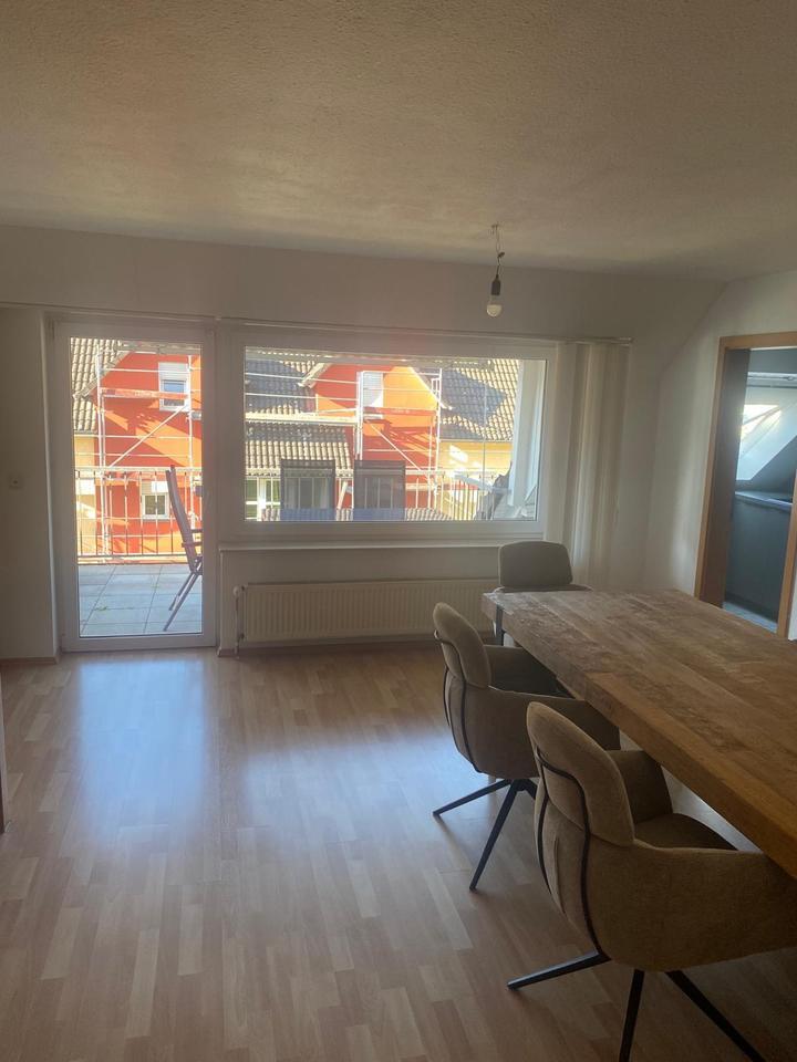 Schöne 4 Zimmerwohnung, zentral u Rheinnähe, 53498 Bad Breisig zimmer