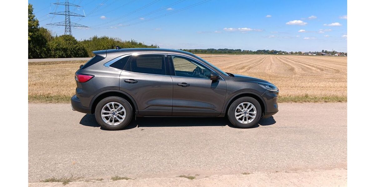 Ford Kuga 115.000 km 15.890 &euro; Zorneding 85604