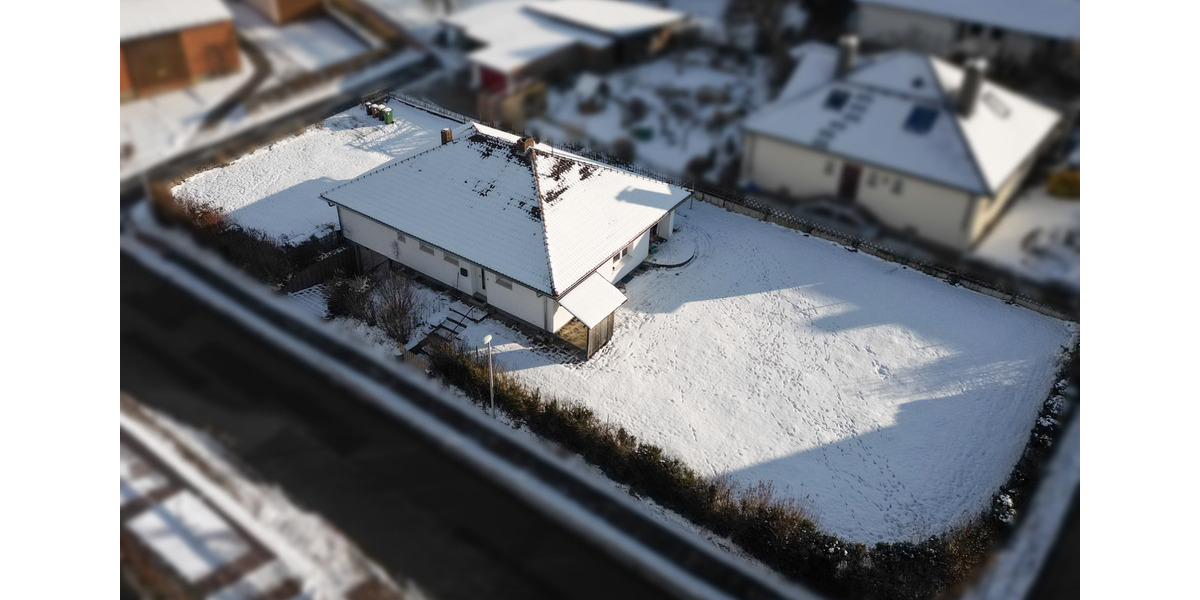 Haus in Meimbressen zum 01.04., 156 qm, 5 Zimmer, großer Garten 5 zimmer