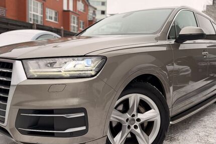 Audi Q7 230.000 km 22.750 &euro; Köln 50674