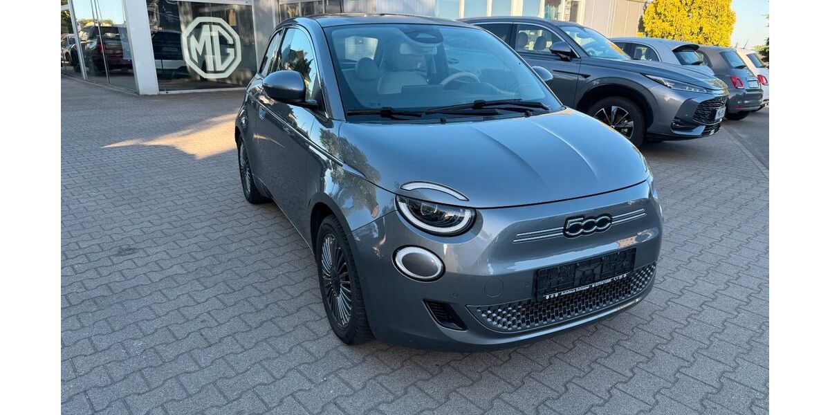 Fiat 500e 41.800 km 17.990 &euro; Burgstädt 09217