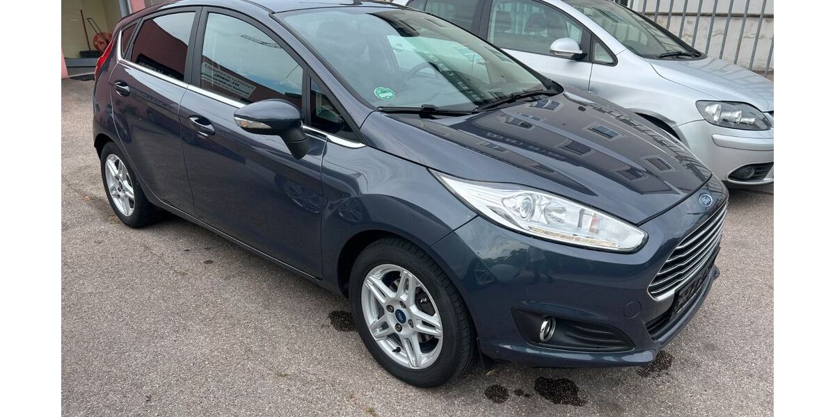 Ford Fiesta 216.000 km 3.150 &euro; Regensburg 93055