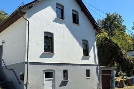 Haus Kirchen - 6 Zimmer, 100 m&sup2;, 155.000&euro; | Angebot:27351998