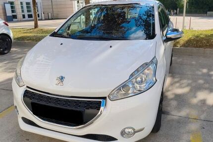 Peugeot 208 83.304 km 5.300 &euro; Stockach 78333