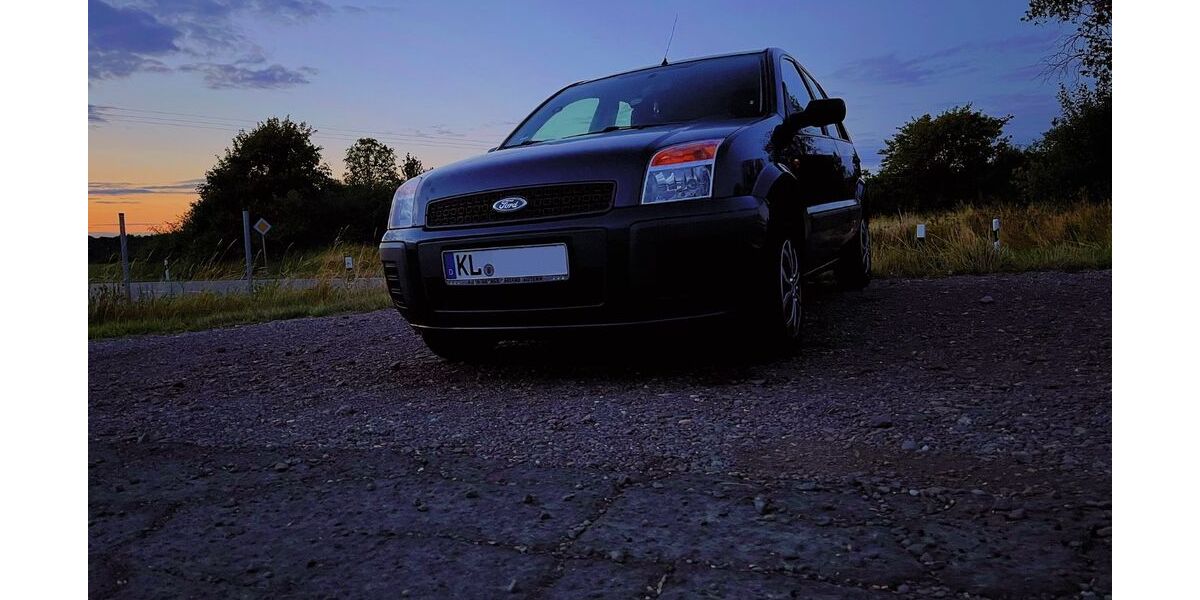 Ford Fusion 156.500 km 2.700 &euro; Annweiler am Trifels 76855