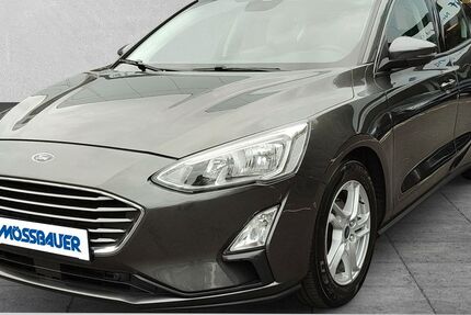 Ford Focus 97.000 km 10.595 € Bayreuth 95448