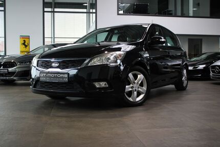 Kia ceed / Ceed 112.000 km 6.750 &euro; Griesheim/Darmstadt 64347