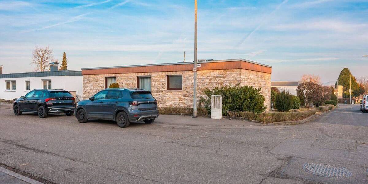 Bungalow Kernen im Remstal / Rommelshausen Rommelshausen - 4 Zimmer, 131 m&sup2;, 639.000&euro; | Angebot:26082533