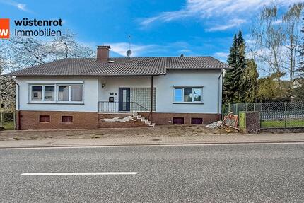 Einfamilienhaus (Bj. 1968) mit 130 m² Wohnfläche, Balkon & Doppelgarage in Wadrill 4 zimmer