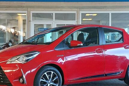 Toyota Yaris 64.598 km 14.450 &euro; Steinbergkirche 24972
