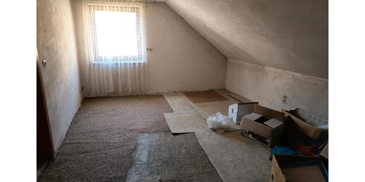 Einfamilienhaus Eslarn - 6 Zimmer, 160 m&sup2;, 75.000&euro; | Angebot:25591144