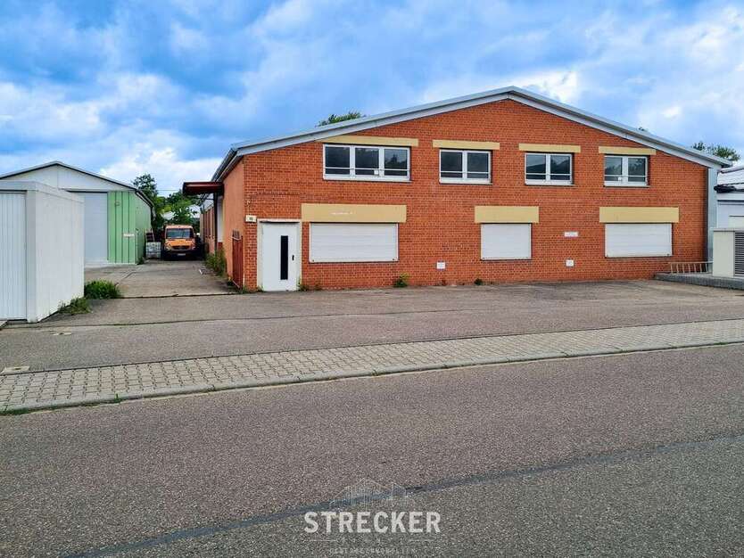 Halle in Eppingen 2.215 € 437 m²