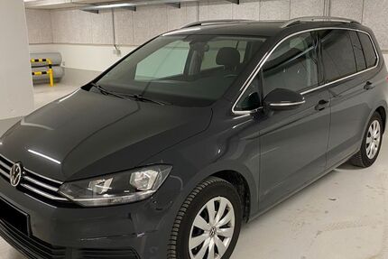 VW Touran 87.000 km 19.900 &euro; Berlin 12159