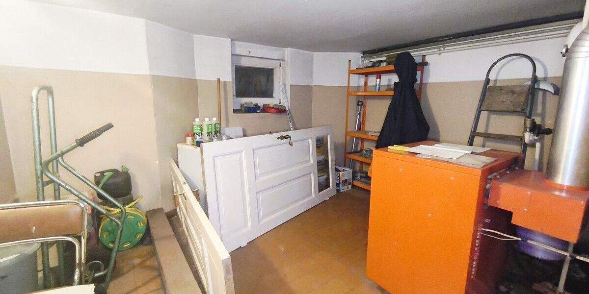 Mehrfamilienhaus, Wohnhaus Hagenow - 9 Zimmer, 260 m&sup2;, 265.000&euro; | Angebot:25674811