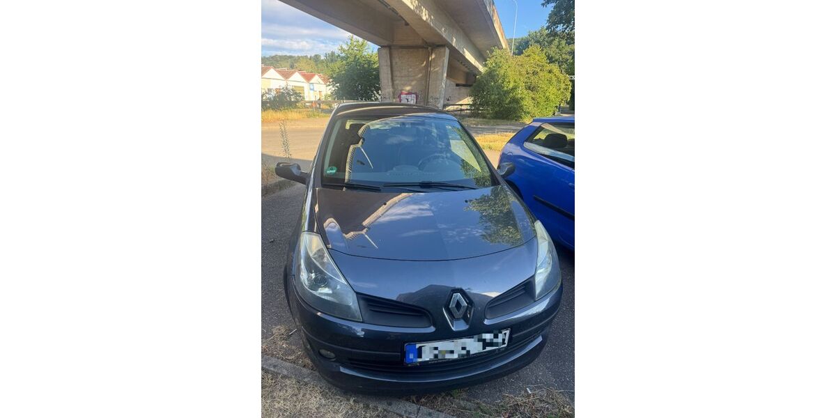 Renault Clio 200.000 km 1.200 &euro; Lörrach 79541