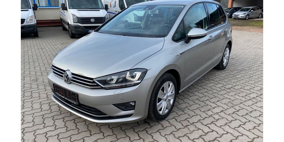 VW Golf 172.705 km 10.990 € Glauzig 06369