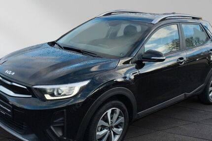 Kia Stonic 9.000 km 19.600 &euro; Haiger 35708