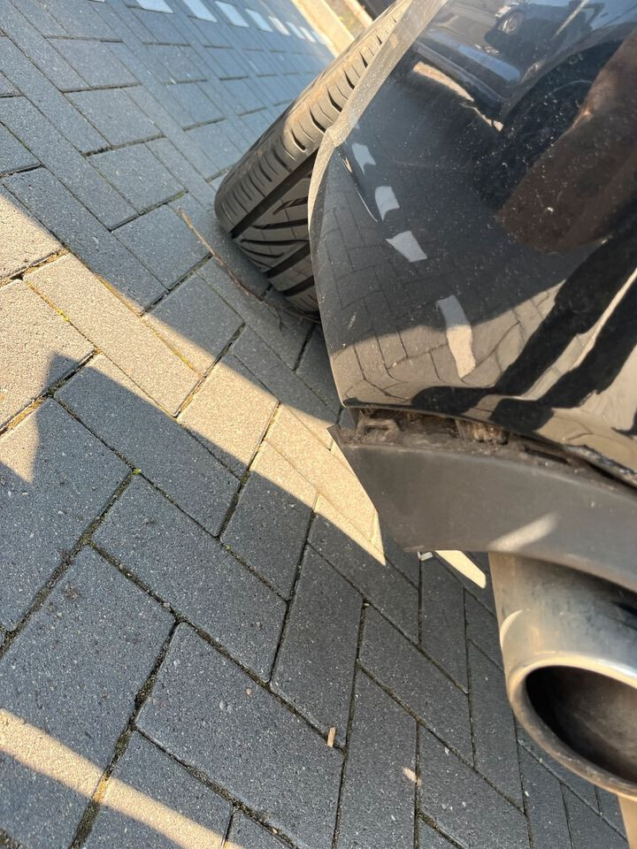 Audi A6 210.000 km 14.499 € Emden 26721