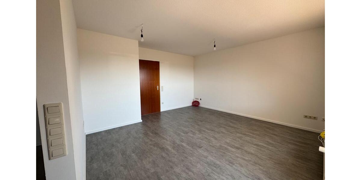 Dachgeschoßwohnung Hirschberg an der Bergstraße - 3.5 Zimmer, 80 m&sup2;, 350.000&euro; | Angebot:24441520