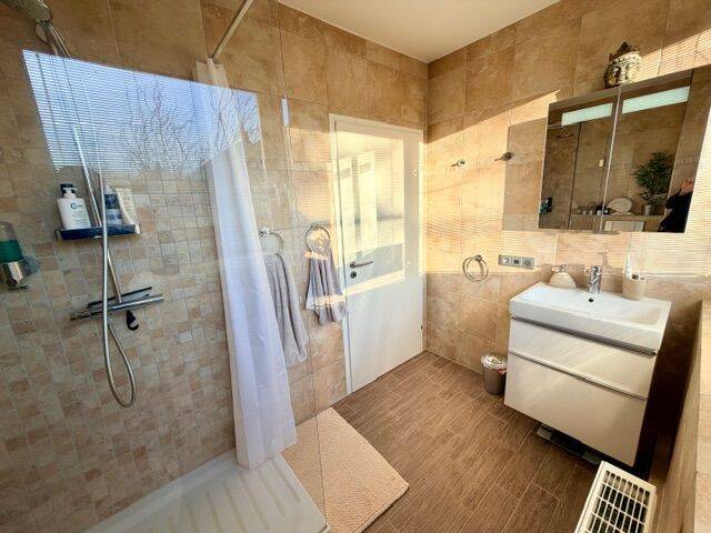 Mehrfamilienhaus, Wohnhaus Ratekau - 6 Zimmer, 160 m&sup2;, 450.000&euro; | Angebot:26188251