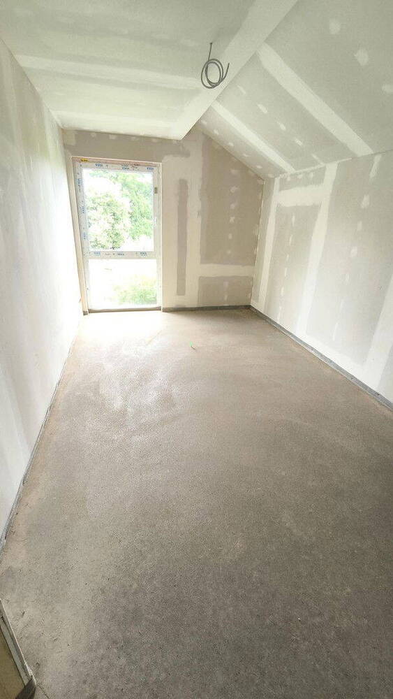 Einzugsfertig! NEUBAU! Idyllisch am Bach! Eine Doppelhaushälfte!