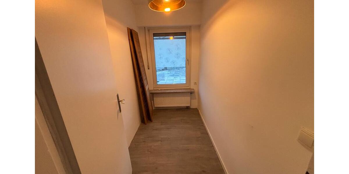 Einfamilienhaus Bornheim - 3 Zimmer, 100 m&sup2;, 1.650&euro; | Angebot:25409767