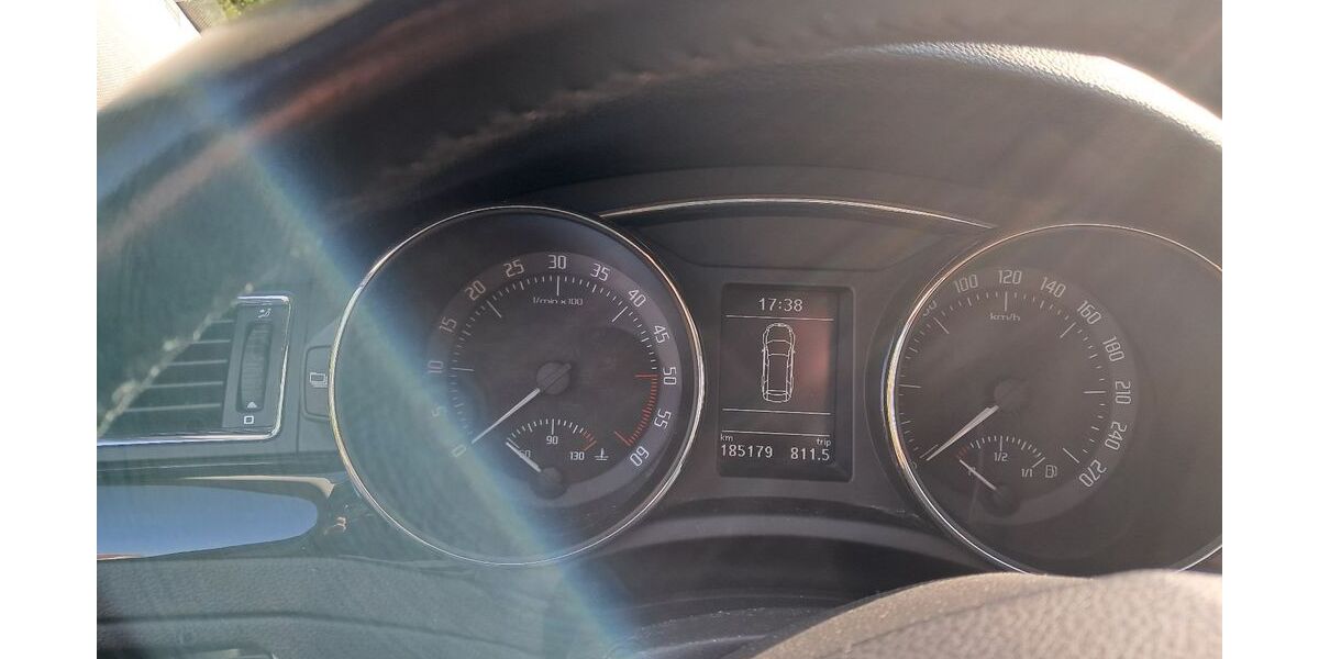 Skoda Superb 188.000 km 10.900 &euro; Isenbüttel 38550