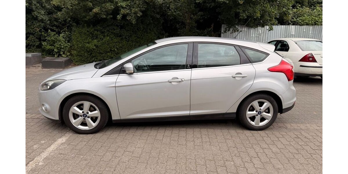 Ford Focus 180.000 km 4.200 &euro; Neukirchen-Vluyn 47506