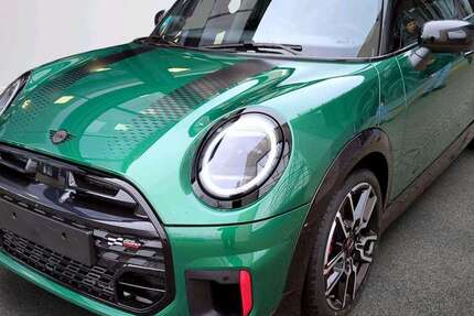 Mini John Cooper Works 4.781 km 40.416 &euro; München 80788