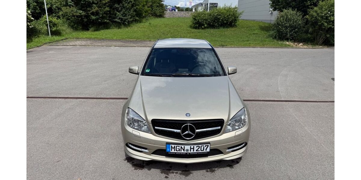 Mercedes-Benz C 200 136.000 km 10.500 &euro; Bibra 98631