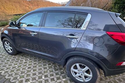 Kia Sportage 137.000 km 9.100 &euro; Fachbach 56133