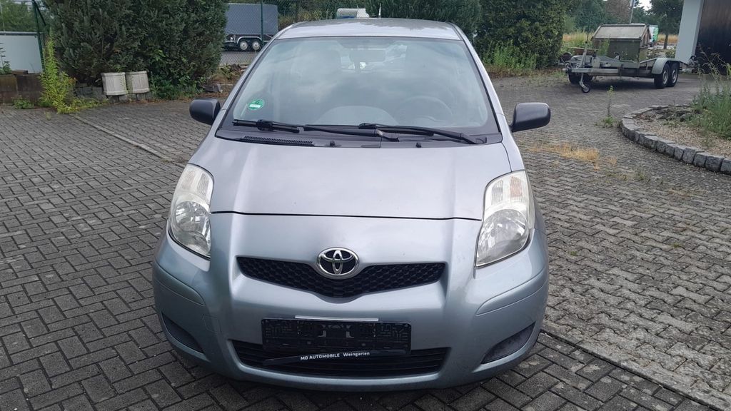 Toyota Yaris 144.000 km 2.499 &euro; Weingarten 88250