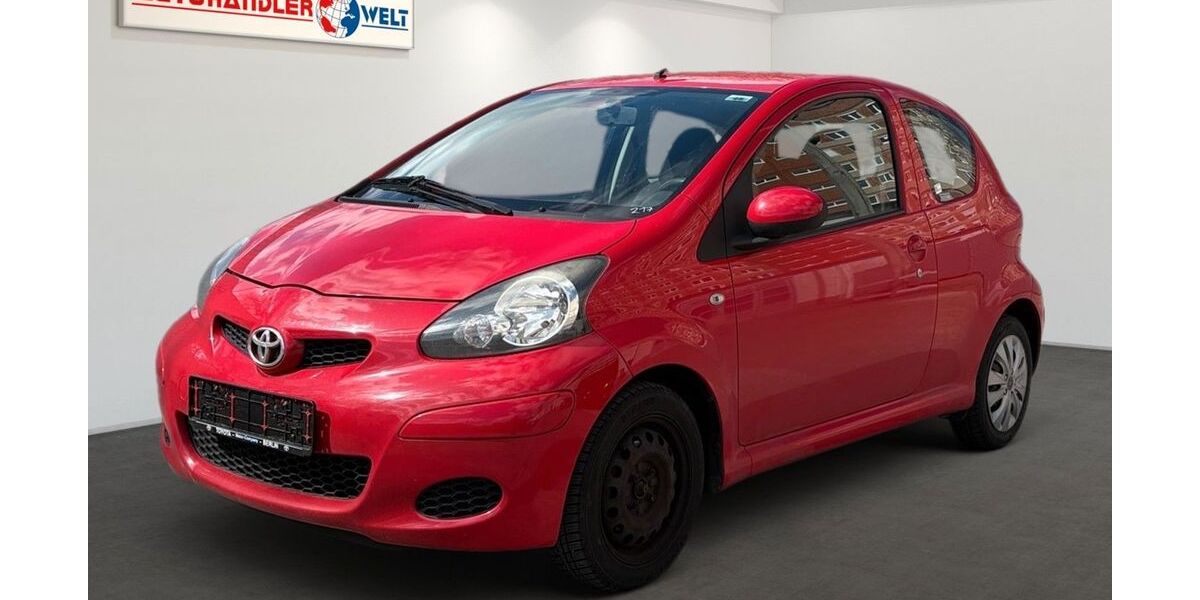 Toyota Aygo (X) 67.333 km 2.199 &euro; Berlin 12681