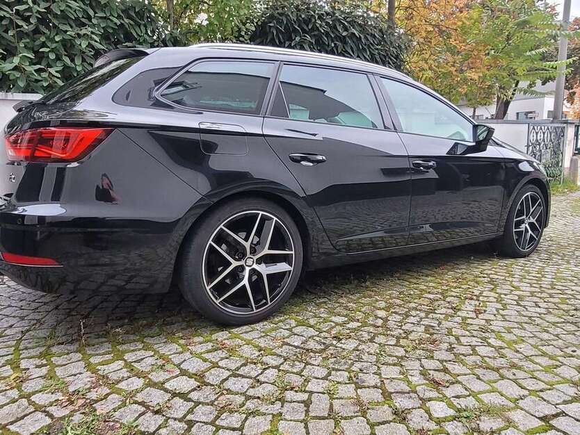 Seat Leon 65.000 km 18.300 € Regensburg 93055